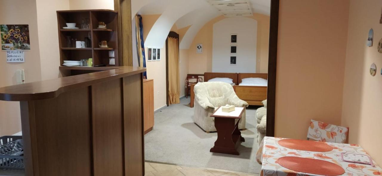 Apartman Sobeslav Exterior photo